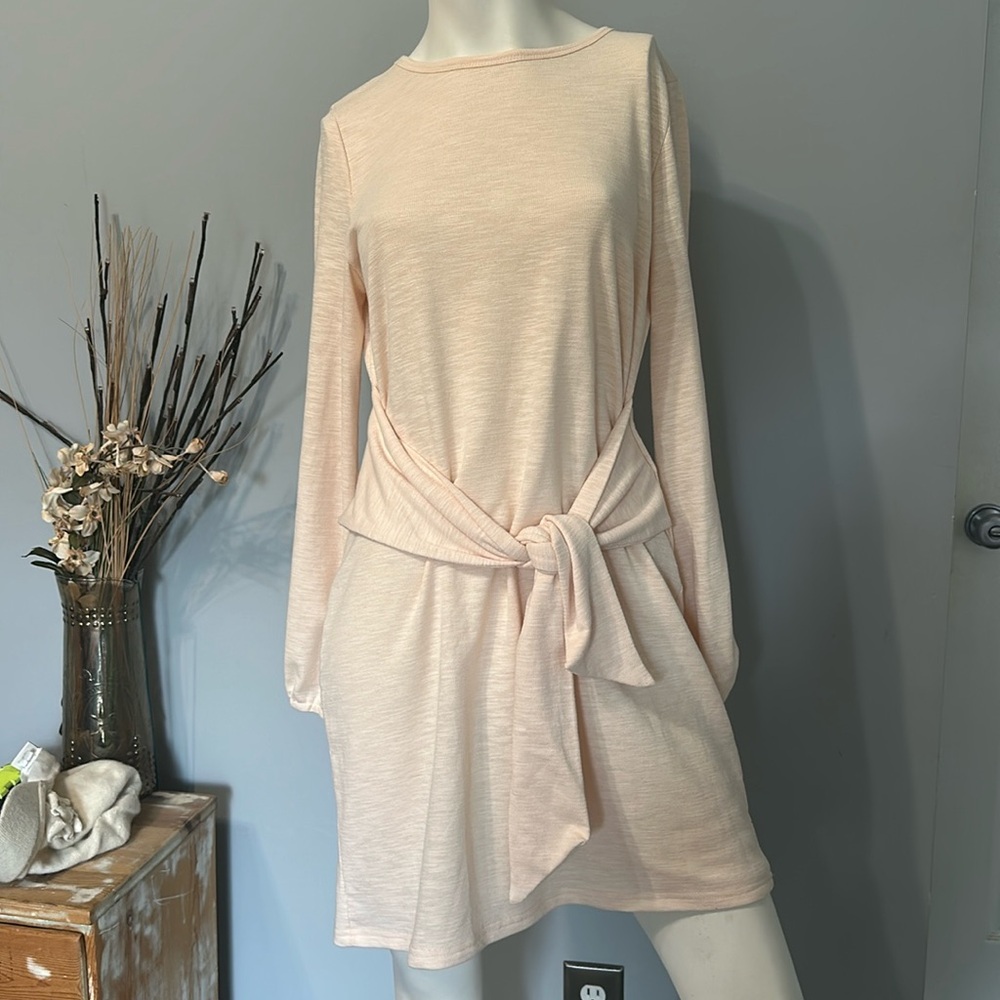 Pretty Garden Cotton Dress size Medium, Worn once for graduation Bundle & Save!